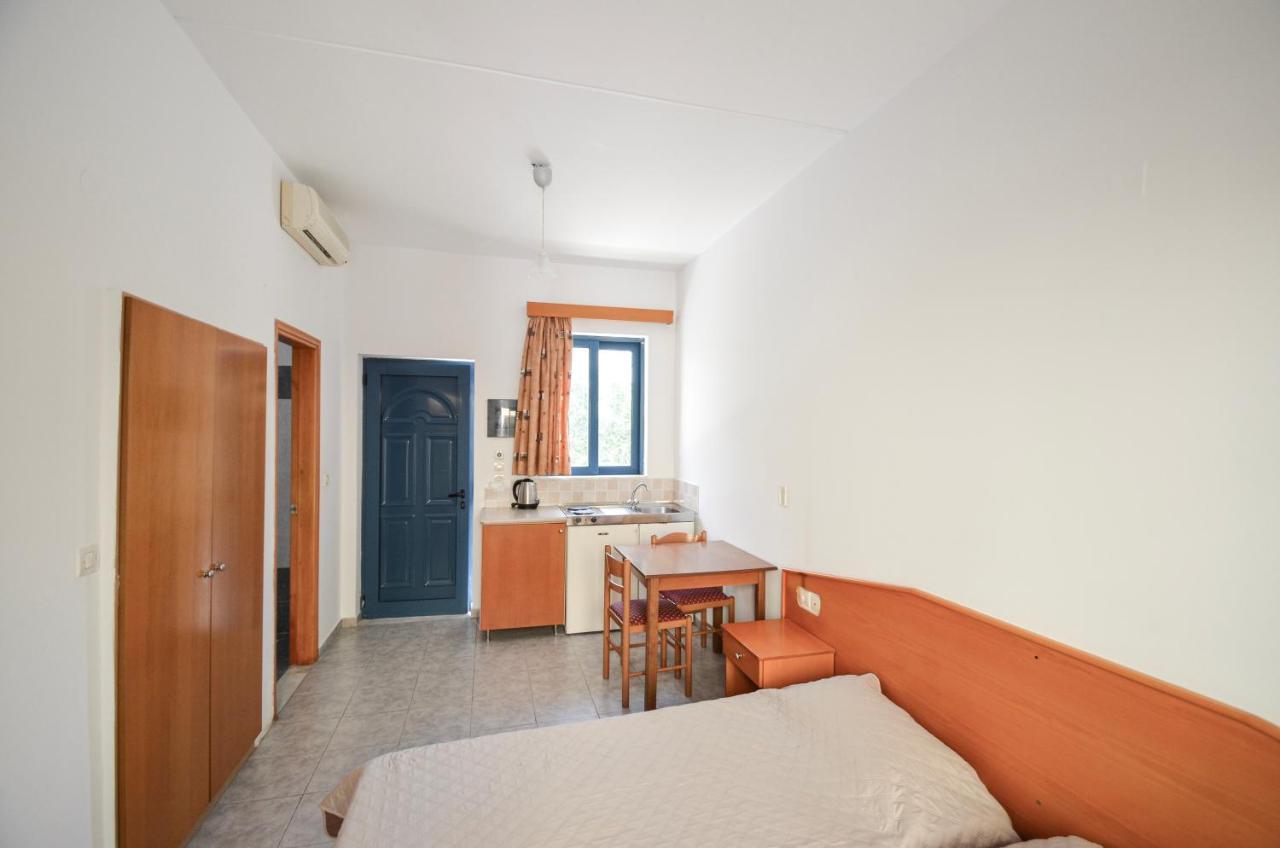 Stegna Star Apartments Archangelos  Bagian luar foto