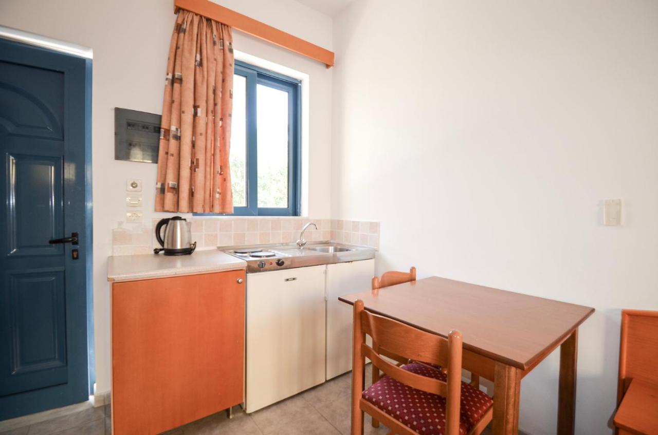 Stegna Star Apartments Archangelos  Bagian luar foto